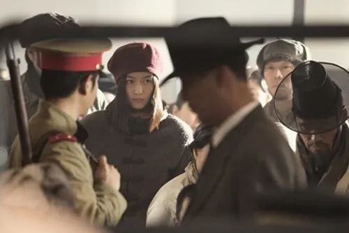 Jun Ji Hyun dalam ASSASSINATION © via Kpop herald