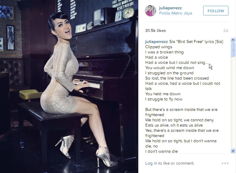 Julia Perez Tunjukkan Lekuk Tubuhnya © Instagram juliaperrezz