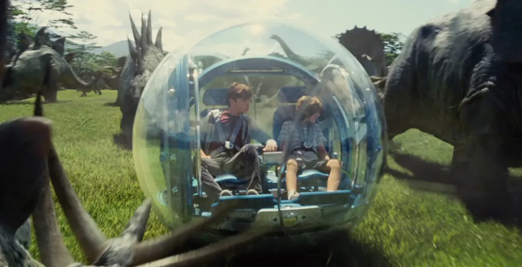 Berapa ya biaya naik Gyrosphere yang canggih ini?/©youtube.com/UniversalStudios