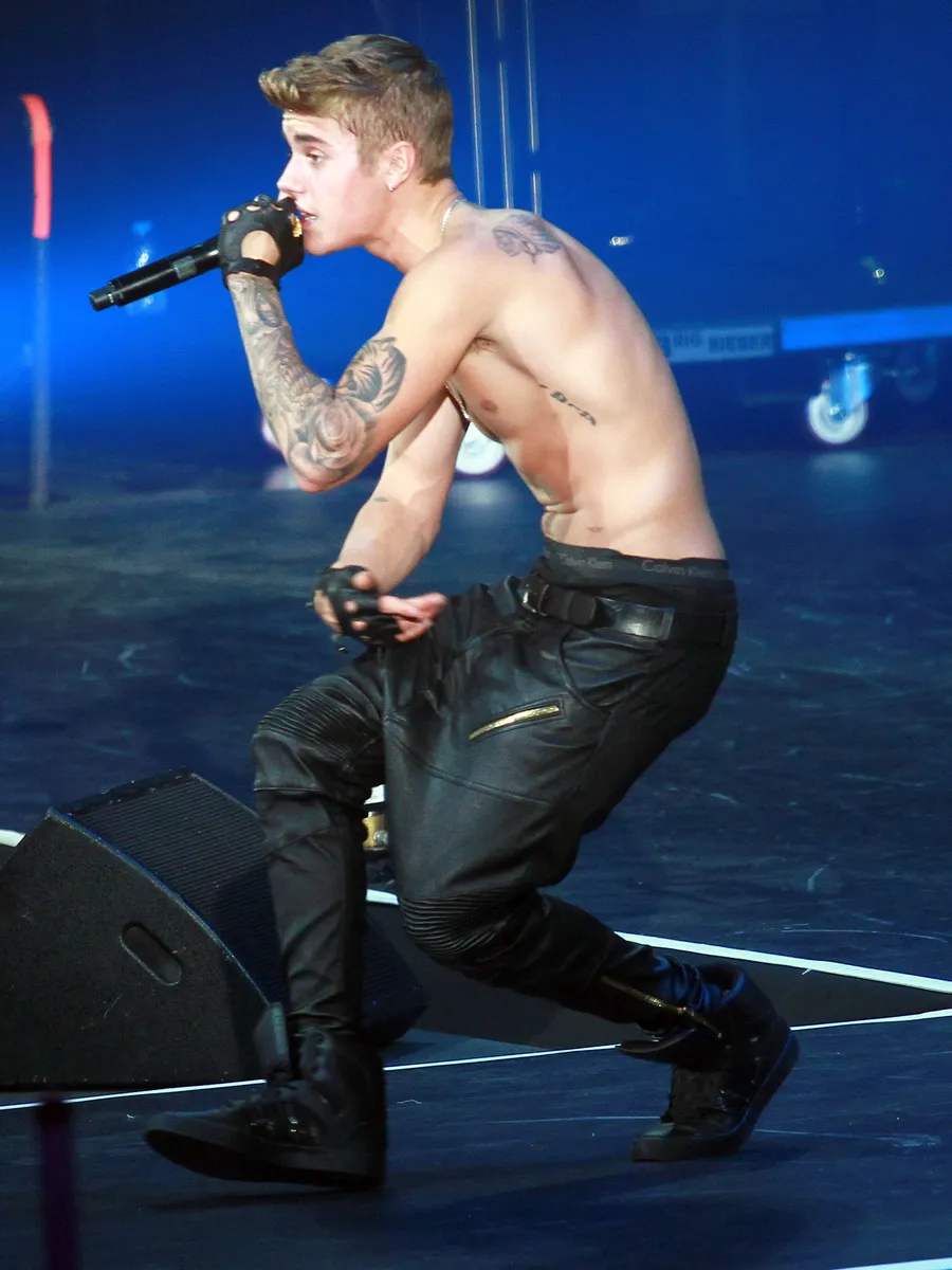 Ada Insiden Apa di Pesta Justin Bieber?/@Fameflynet