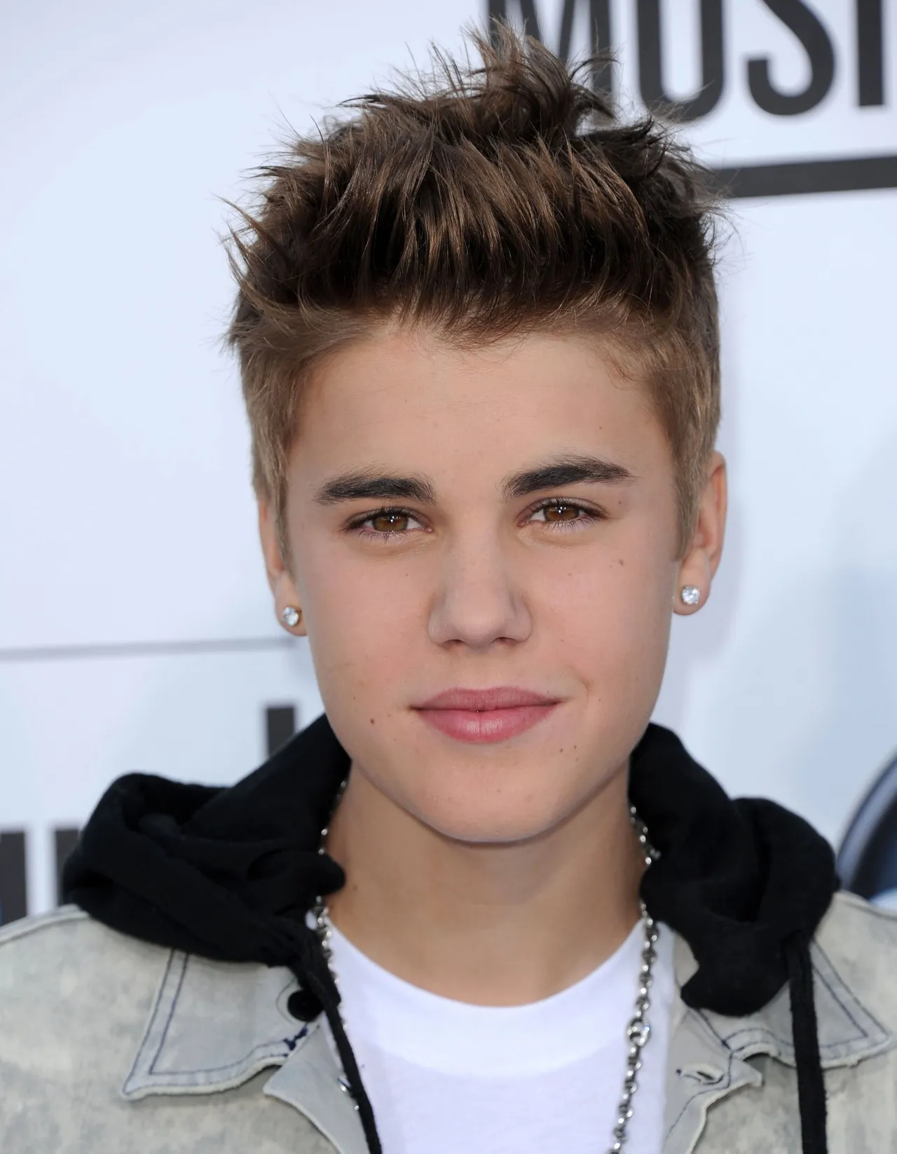 Justin Bieber. @mixmatters.com