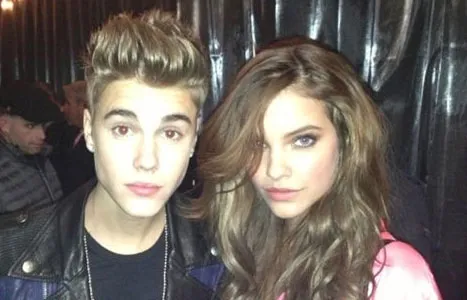 Justin Bieber dan Ella-Paige Roberts Clarke @au.ibtimes.com