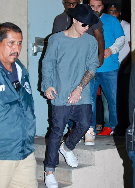 Justin setelah menjalani pemeriksaan @ dailymail.co.uk/AKM-GSI