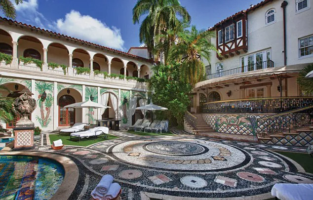 Inilah mansion mewah yang disewa Justin hingga harga ratusan juta © Splashnews.com