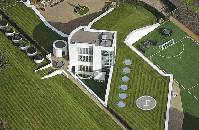 Inilah hunian unik yang akan menjadi tempat tinggal baru Justin © dailymail.co.uk