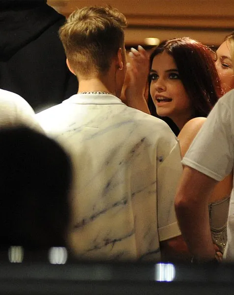 Kemesraan Justin dan Barbara @ splashnews.com