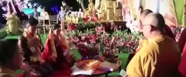Upacara Pernikahan Cara Buddha