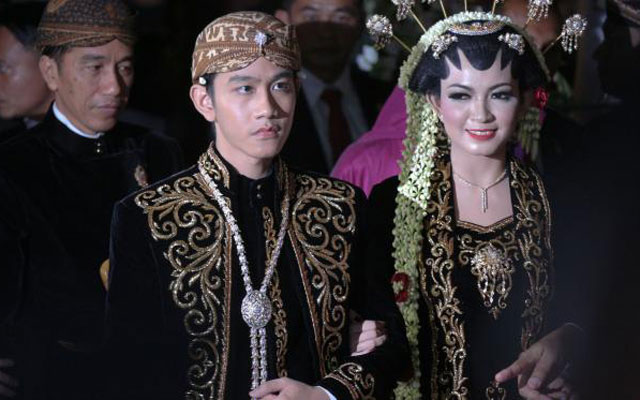 Kebaya Kahiyang mirip dengan milik Selvi Ananda ©istimewa