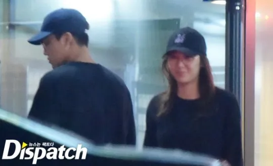 Kai EXO dan Krystal f(x) yang tertangkap saat kencan. ©dispatch.co.kr