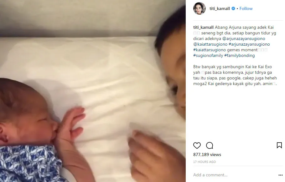 Titi Kamal penasaran dengan komentar netizen soal Kai EXO yang punya nama sama dengan putranya yang baru lahir. © Instagram/titi_kamal
