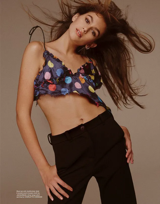 Kaia cantik maksimal! © POP Magazine