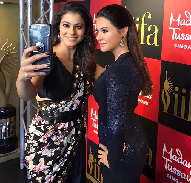 Kajol resmikan patung lilinnya di Madamme Tussauds ©instagram/kajol