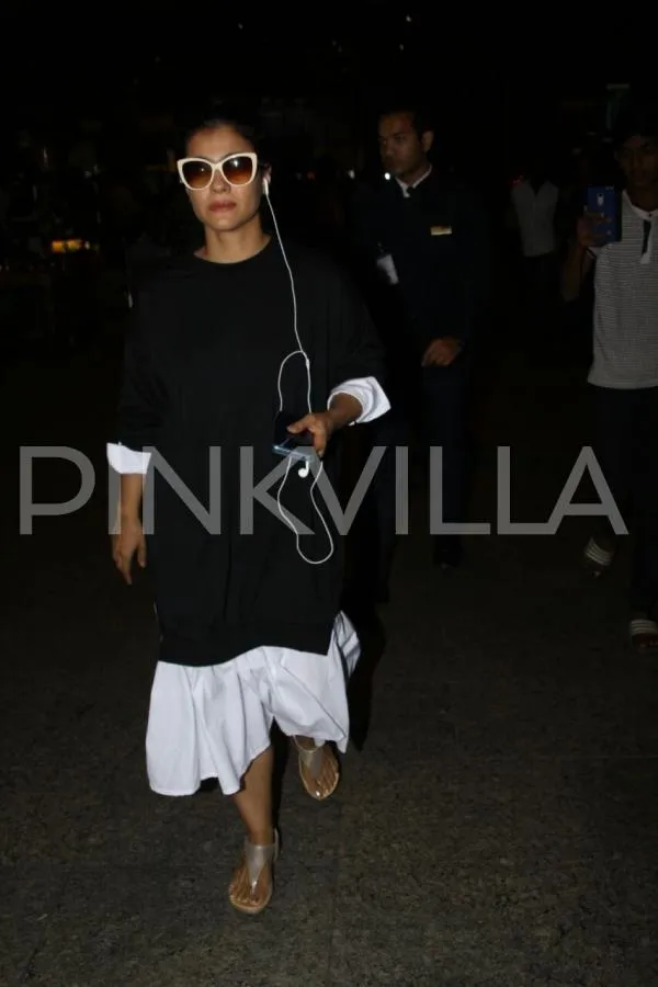Kajol baru pulang dari Goa, dan belum nampak di rumah Rani yang baru kehilangan ayahnya ©pinkvilla
