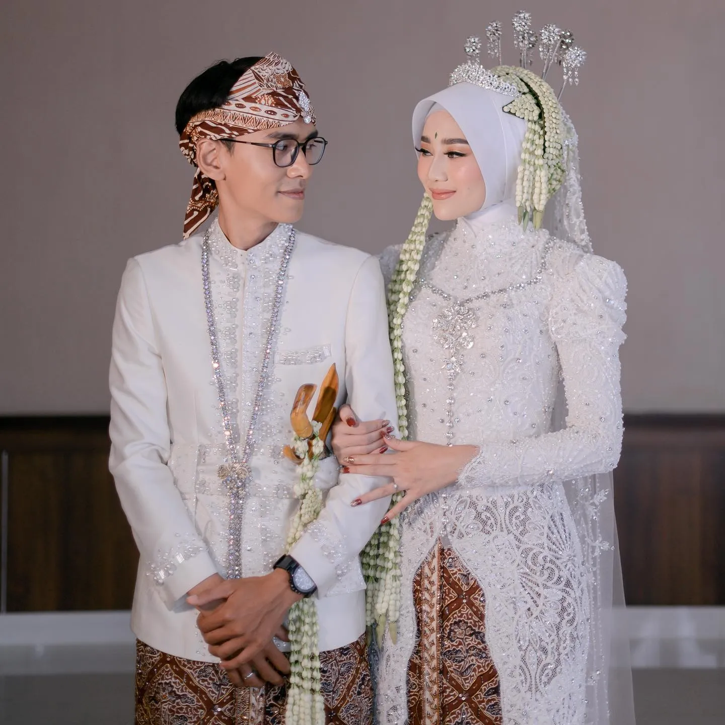Baru Berhijab
