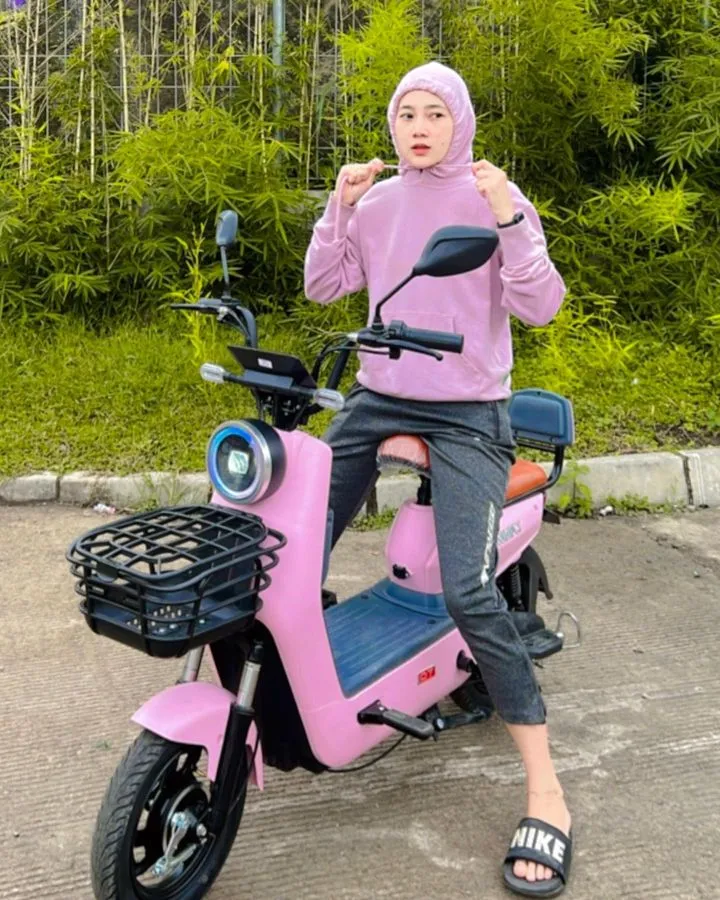 Dekat Dengan Lesti