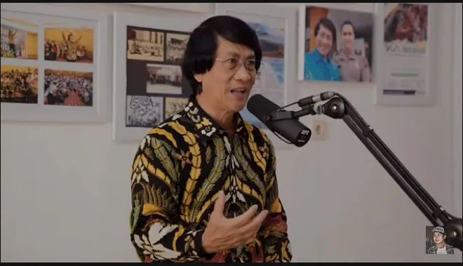 Youtube: Raditya Dika