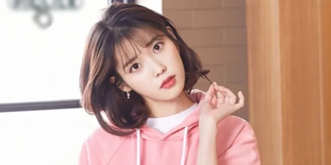 IU © Click Person