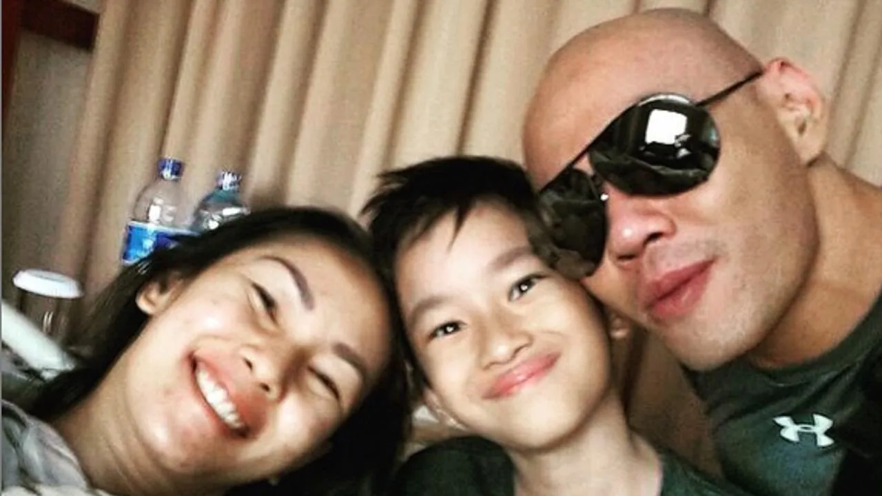 Deddy Corbuzier, Kalina Ocktarany dan Azka. (Credit: instagram.com/corbuzier)