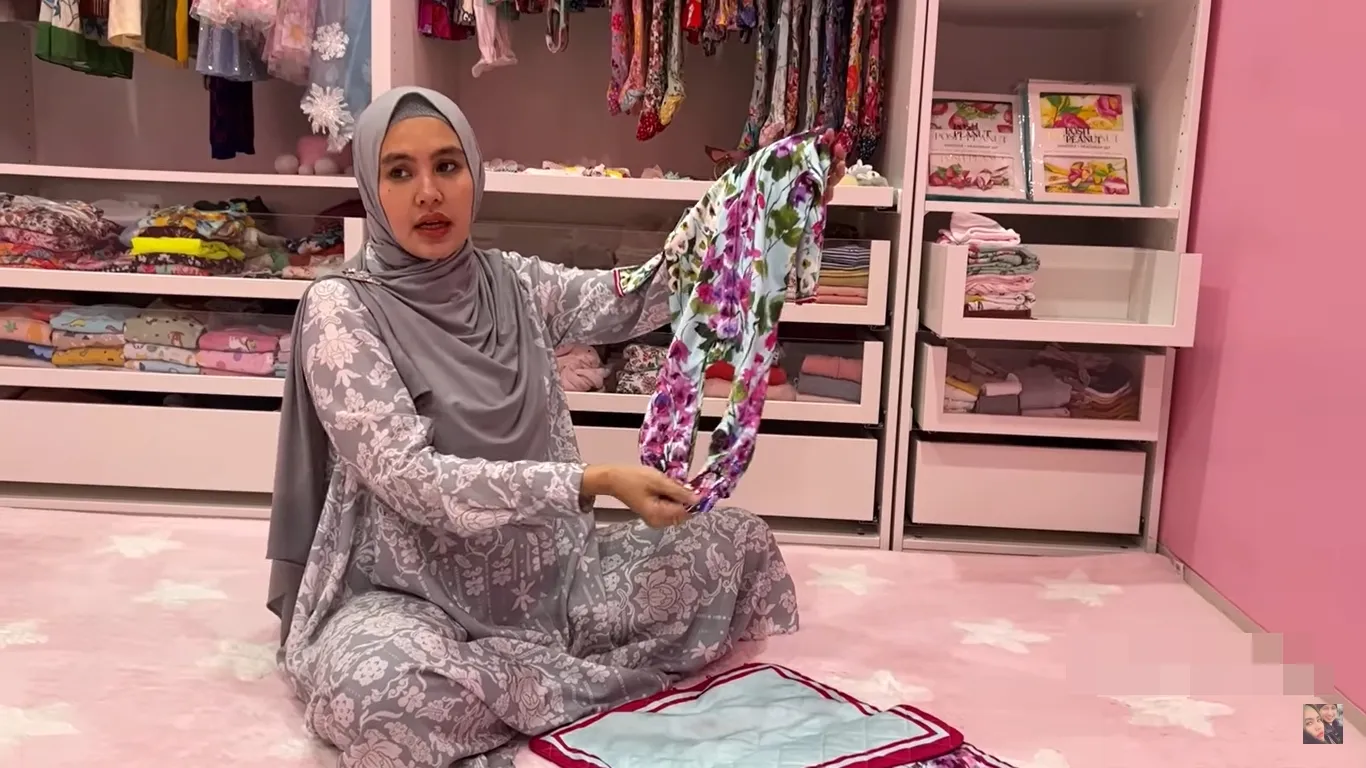 Pakain Perdana saat Keluar RS