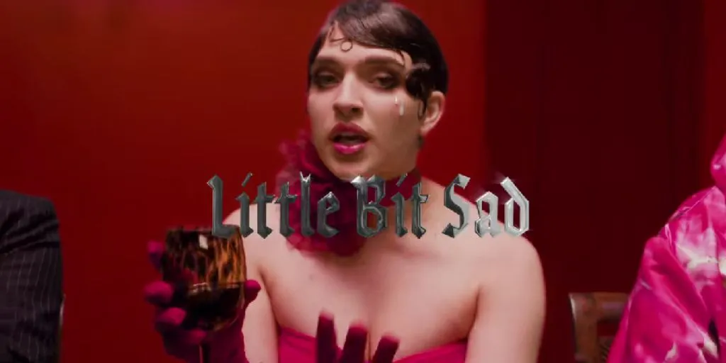 Mae Muller - Little Bit Sad