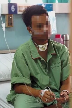 Muhammad Faid, seorang pemuda yang terkena kanker mulut karena merokok 5 batang sehari © World Of Buzz