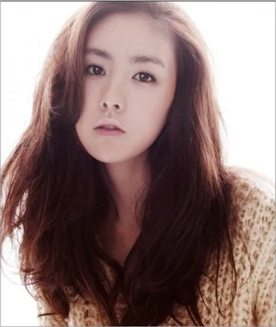 Ayah dari Kan Mi Yeon meninggal karena sakit yang ia derita. ©soompi.com