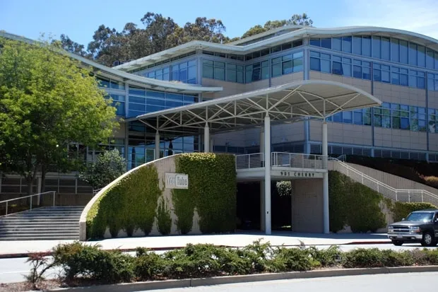 Kantor Youtube California Utara (credit: huffingtonpost.com)