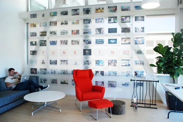 Gimana menurutmu penampakan kantor youtube ini? (credit: huffingtonpost.com)