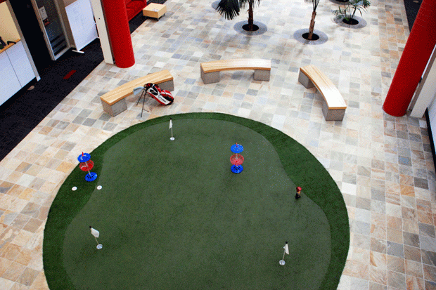 Olahraga ringan bisa bikin kamu rileks (credit: huffingtonpost.com)