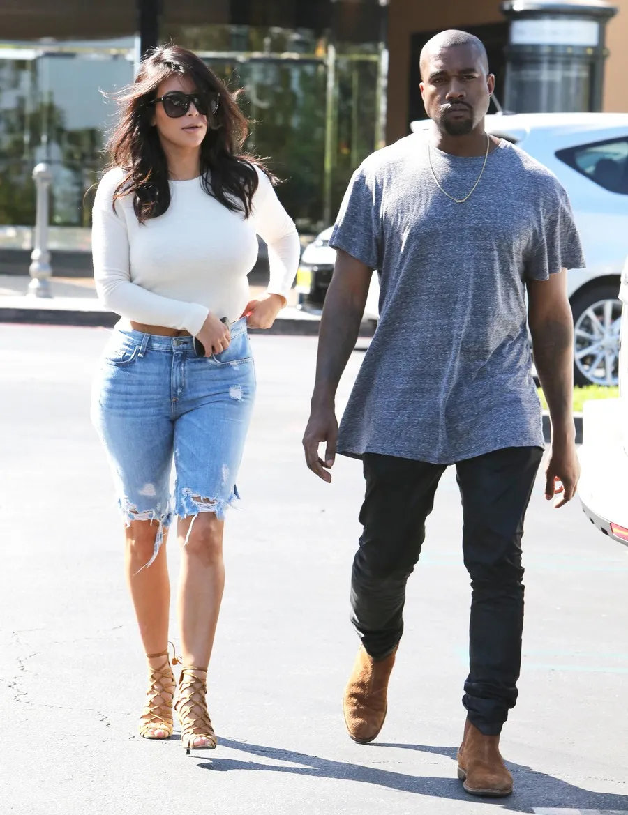 Kanye akan mengajak Kim berlibur ke Hawaii ©fameflynet.com