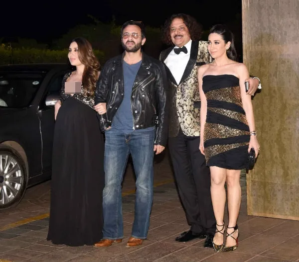 Karisma juga menawan dengan mini dressnya ©bollywoodlife