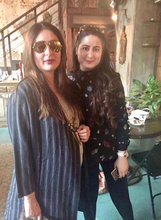 Kareena Kapoor santai makan siang, meninggalkan Taimur di rumah ©pinkvilla
