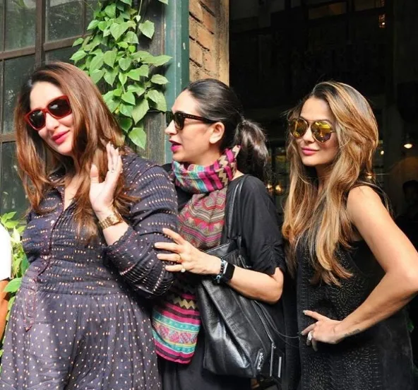 Kareena Kapoor makin cantik dengan perut buncit ©viralmovieshow