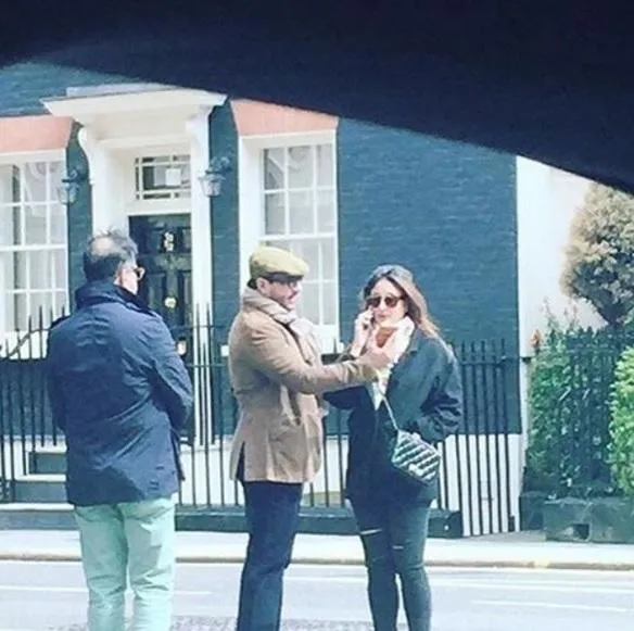 Kareena dan Saif liburan di London ©Pinkvilla