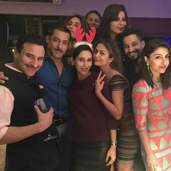Saif temani Kareena rayakan Natal. ©instagram/therealkarismakapoor