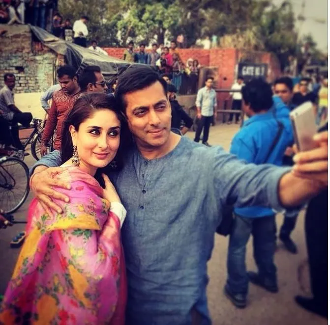 Salman Khan dan Kareena Kapoor selfie di lokasi syuting @ibtimes.co.in