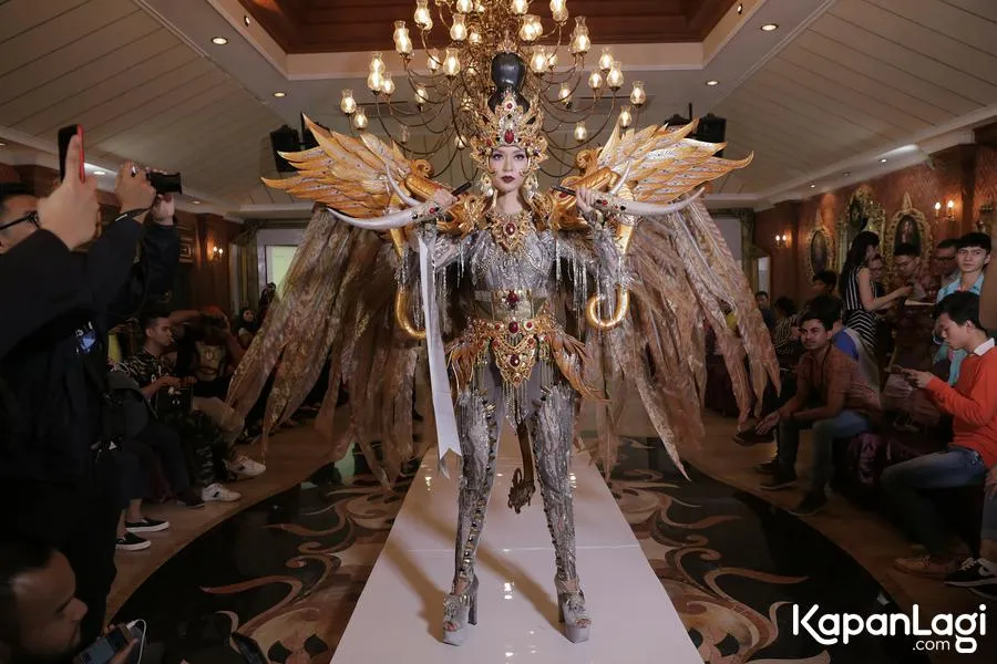 Karina Nadila akan kenakan kostum seberat 30 kilogram © KapanLagi.com®/Agus Apriyanto