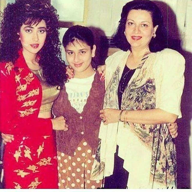 Rambut Karisma mengembang, pipi Kareena masih tembem ©pinkvilla