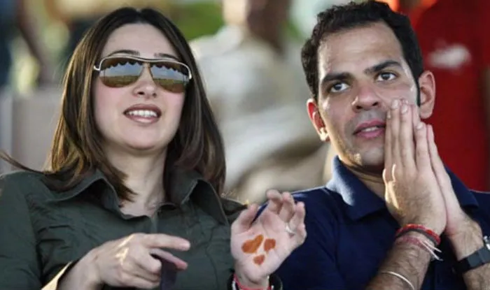 Karisma gunakan anak untuk dapat uang lebih banyak? ©mid-day