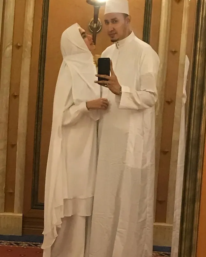 © instagram.com/kartikaputriworld