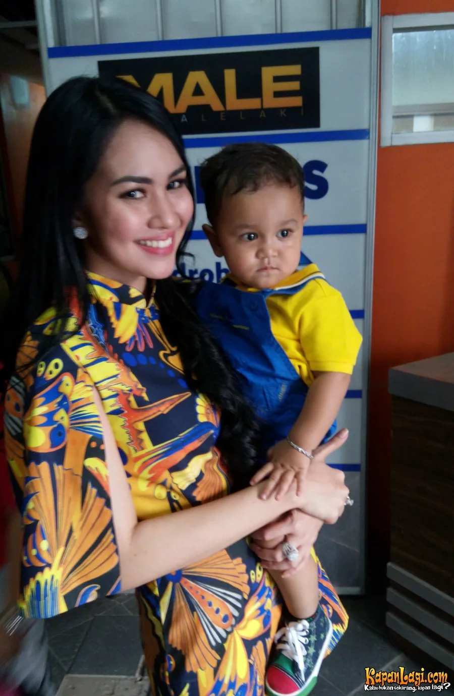 Putra Kartika Putri kini memanggil Erick Iskandar dengan sebutan Papa. ©KapanLagi.com®/Adi Abbas Nugroho