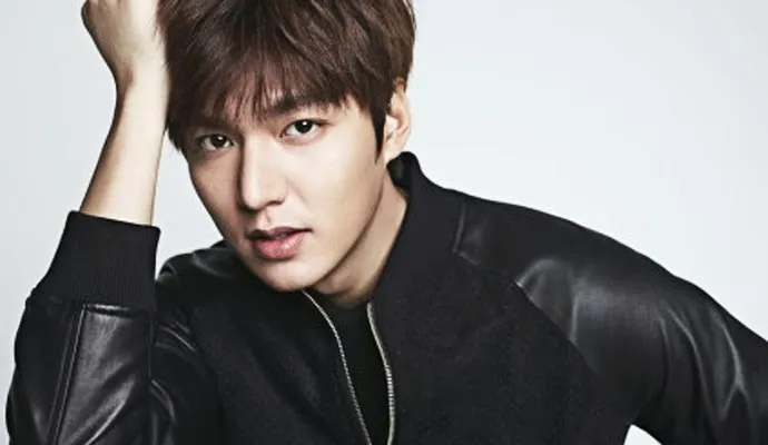Lee Min Ho melayangkan gugatan pada sebuah produk. ©soompi.com