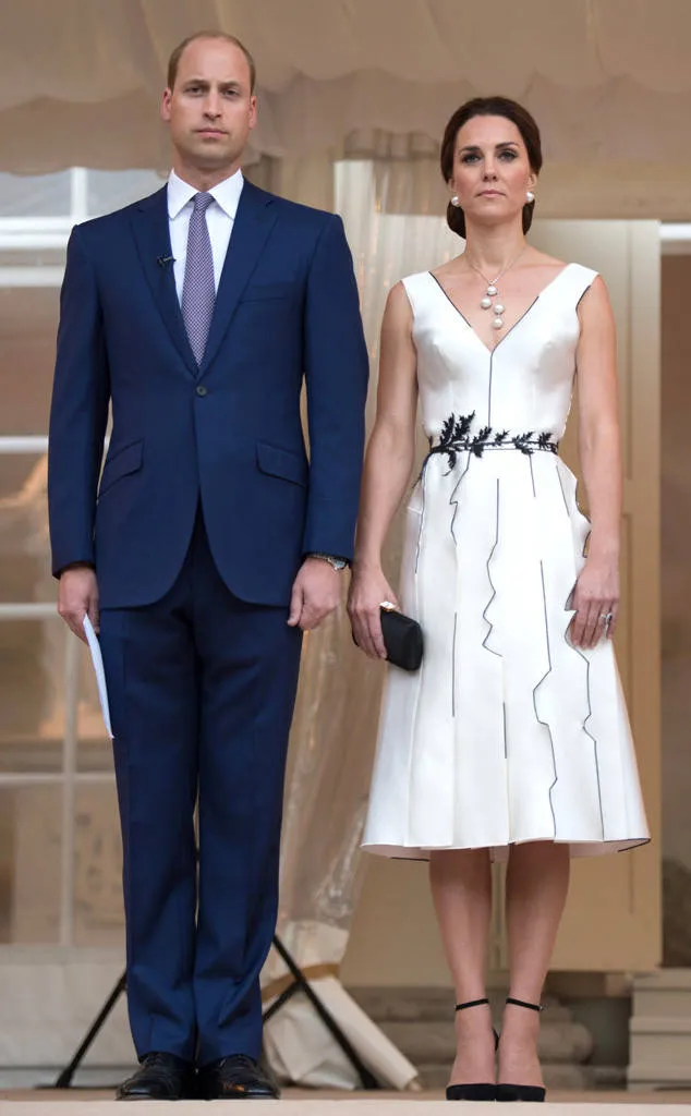 Kate dapat kompensasi sebesar Rp 1,5 M! © Splashnews/eonline.com