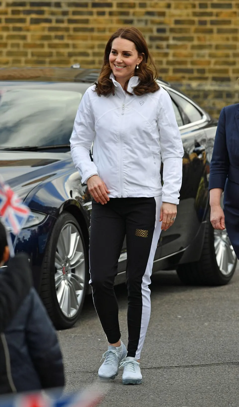 Kate tetap cantik meski dandan sporty © dailymail.co.uk