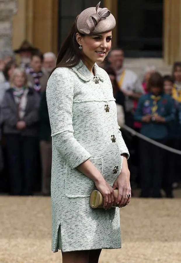 Perut Kate Middleton mulai buncit @ thesun.co.uk