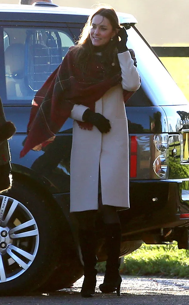 Gaya Natal Kate Middleton @ eonline.com