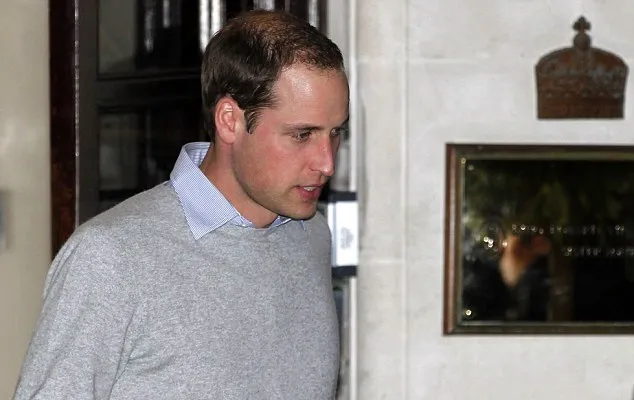 Pangeran William terlihat di rumah sakit King Edward VII @ dailymail.co.uk