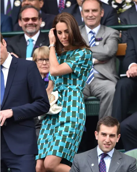 Dan inilah penampilan Kate @ dailymail.co.uk/WireImage