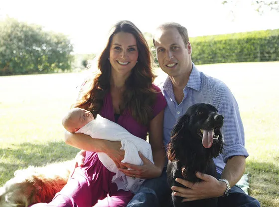 Kate, George, William dan anjing mereka @ eonline.com