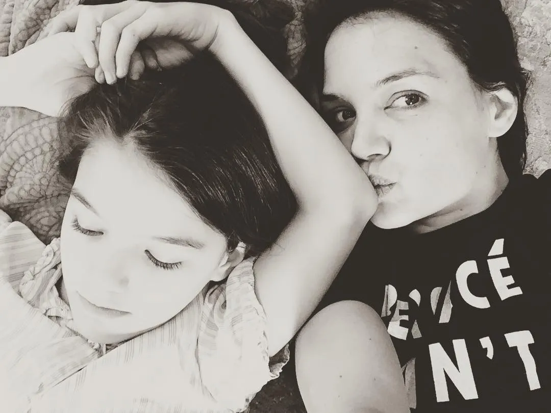 Katie unggah foto bareng Suri © instagram.com/katieholmes212